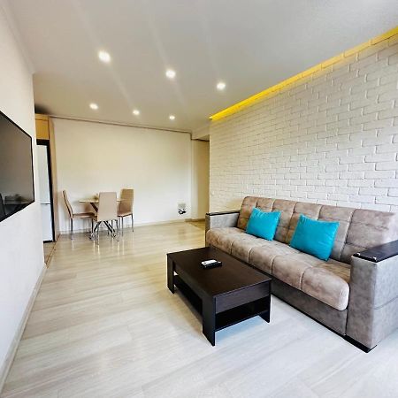 Suite Apartment On Pushkin Street Jerevan Eksteriør bilde