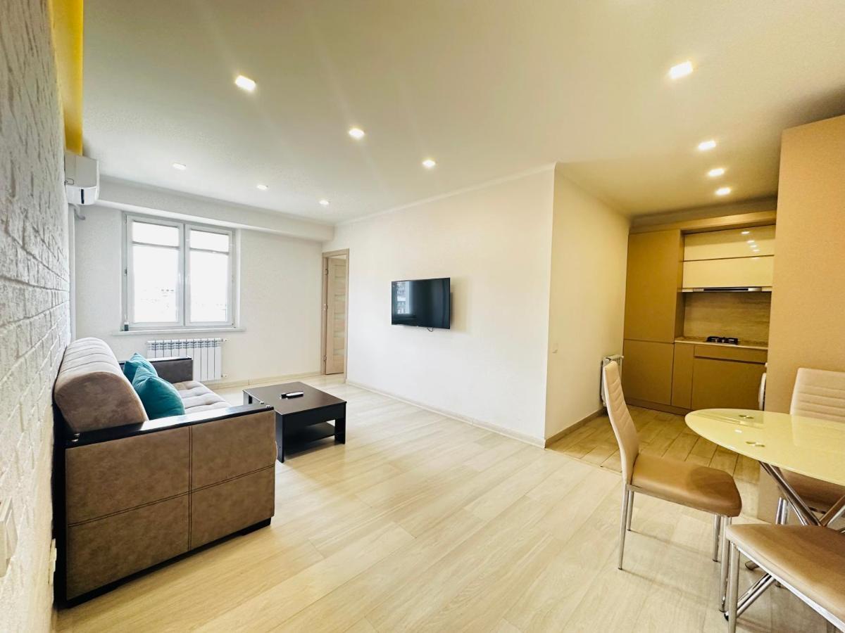 Suite Apartment On Pushkin Street Jerevan Eksteriør bilde