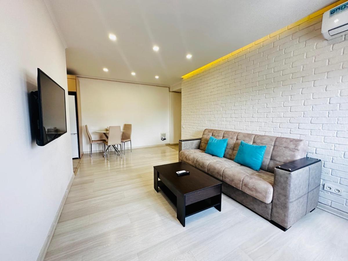 Suite Apartment On Pushkin Street Jerevan Eksteriør bilde