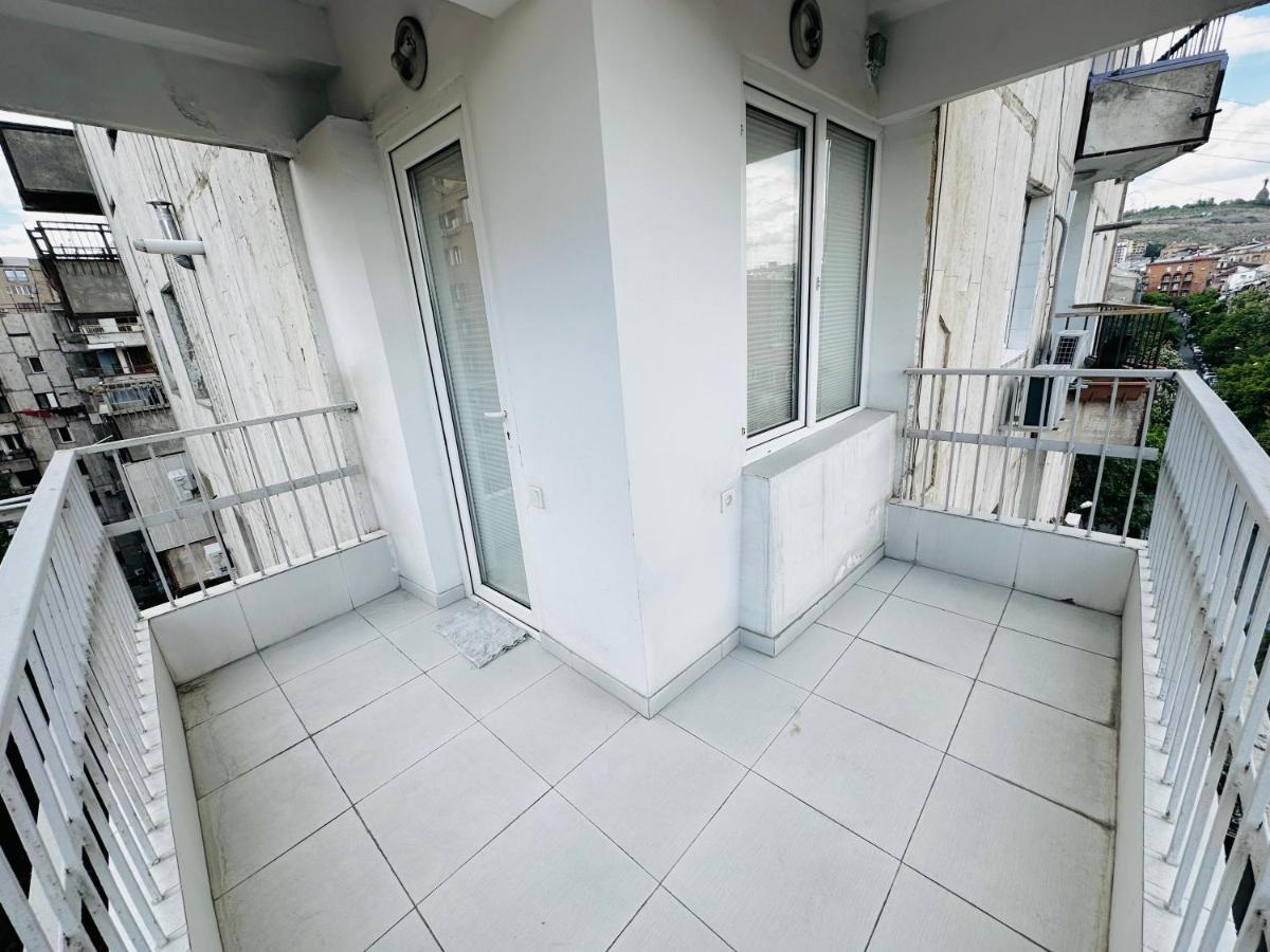 Suite Apartment On Pushkin Street Jerevan Eksteriør bilde